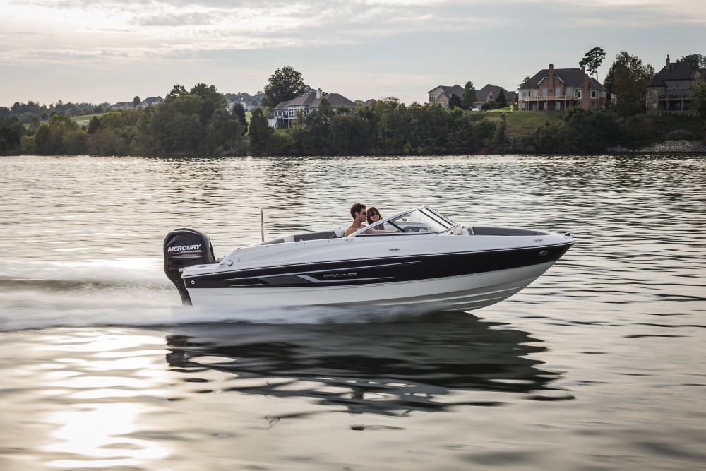 Navnit Marine Bowriders Yacht 180 in Mumbai India
