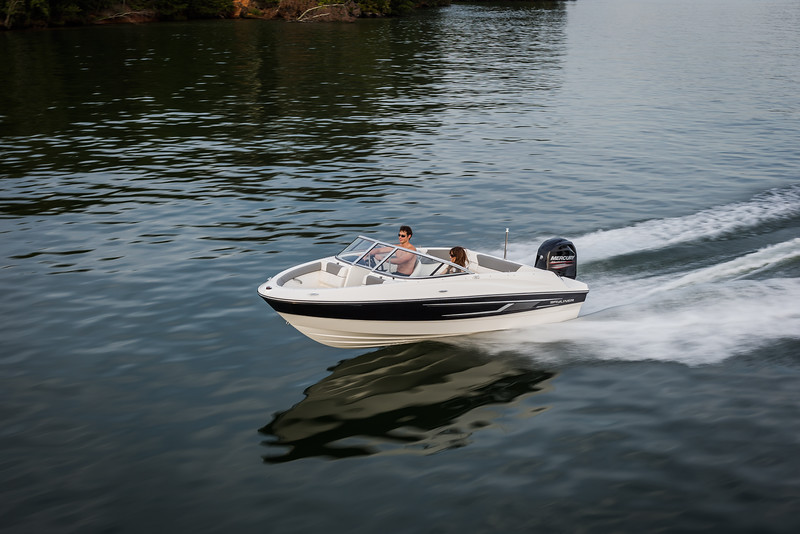 Navnit Marine Bowriders Yacht 180 in Mumbai India
