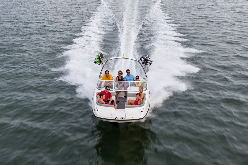 Navnit Marine Bayliner Deck Boats 215 in Mumbai
