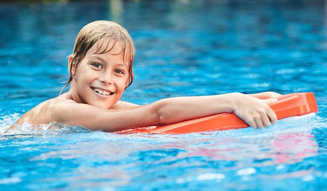 WhiteShark Swii Electronic Kickboard distributor in Mumbai Navnit Marines