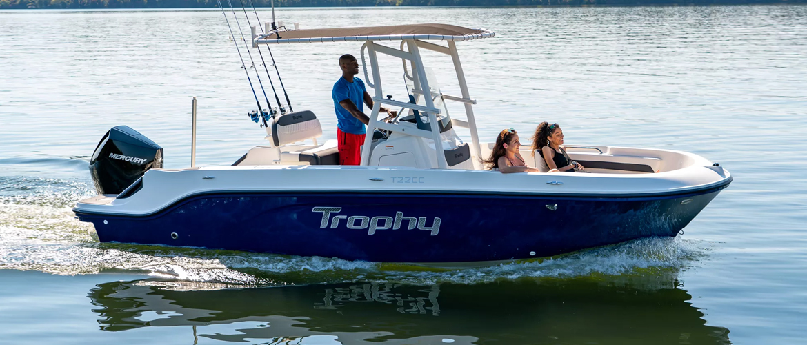 Bayliner T22CC Center Console Boats