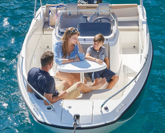 Quicksilver Activ 555 Open Boat distributor in Mumbai 