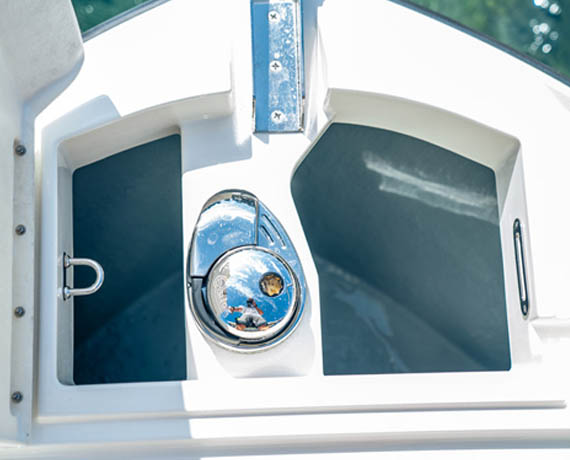 Quicksilver 625 Pilothouse Boat distributor in Mumbai 