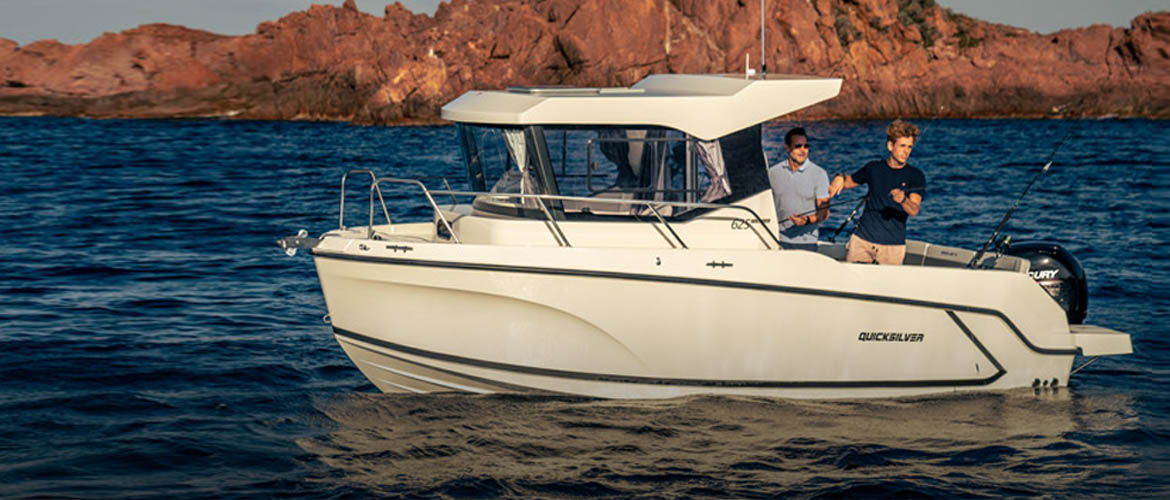Quicksilver 625 Pilothouse Boat distributor in Mumbai