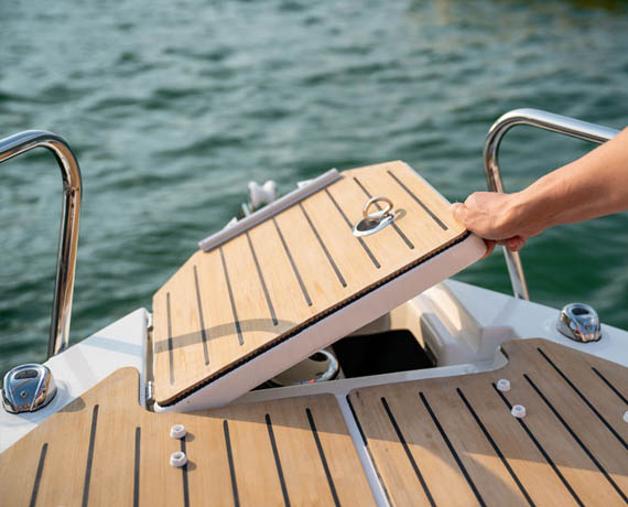 Quicksilver Activ 675 Cruiser Boat distributor in Mumbai 