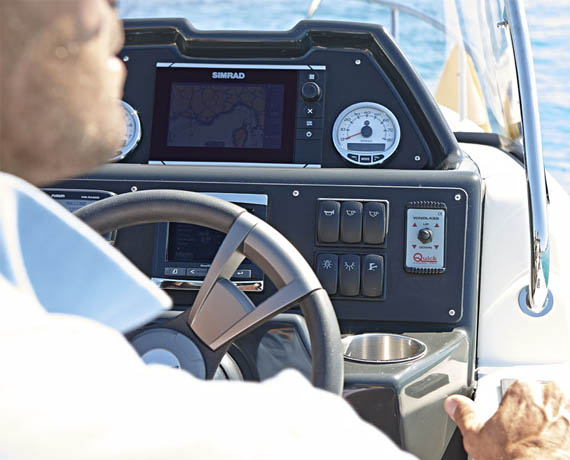 Quicksilver Activ 755 Sundeck Boat distributor in Mumbai 