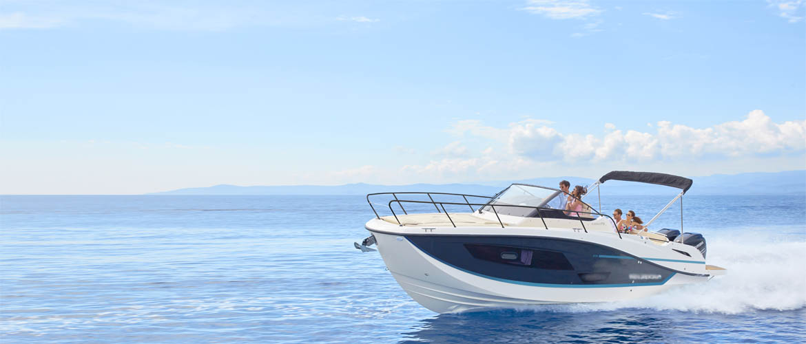 Quicksilver Activ 875 Sundeck Boat distributor in Mumbai