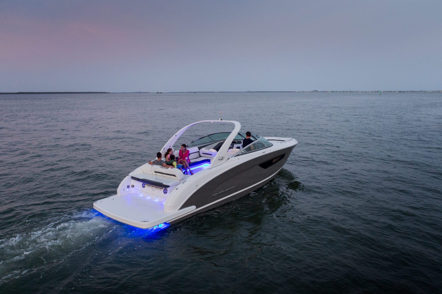 Sterndrive Bowrider Regal 3300