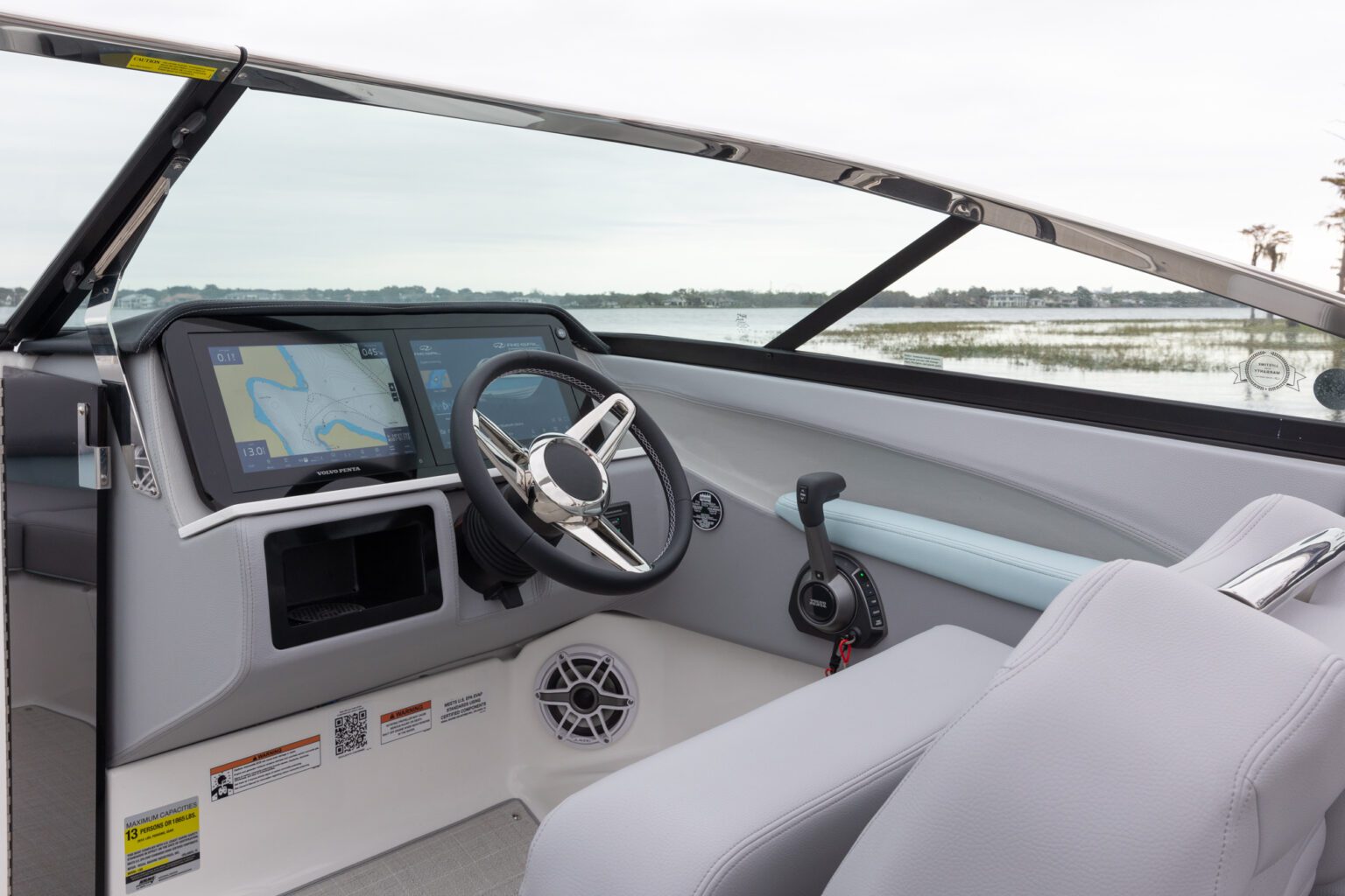 Sterndrive Bowrider Regal LS4